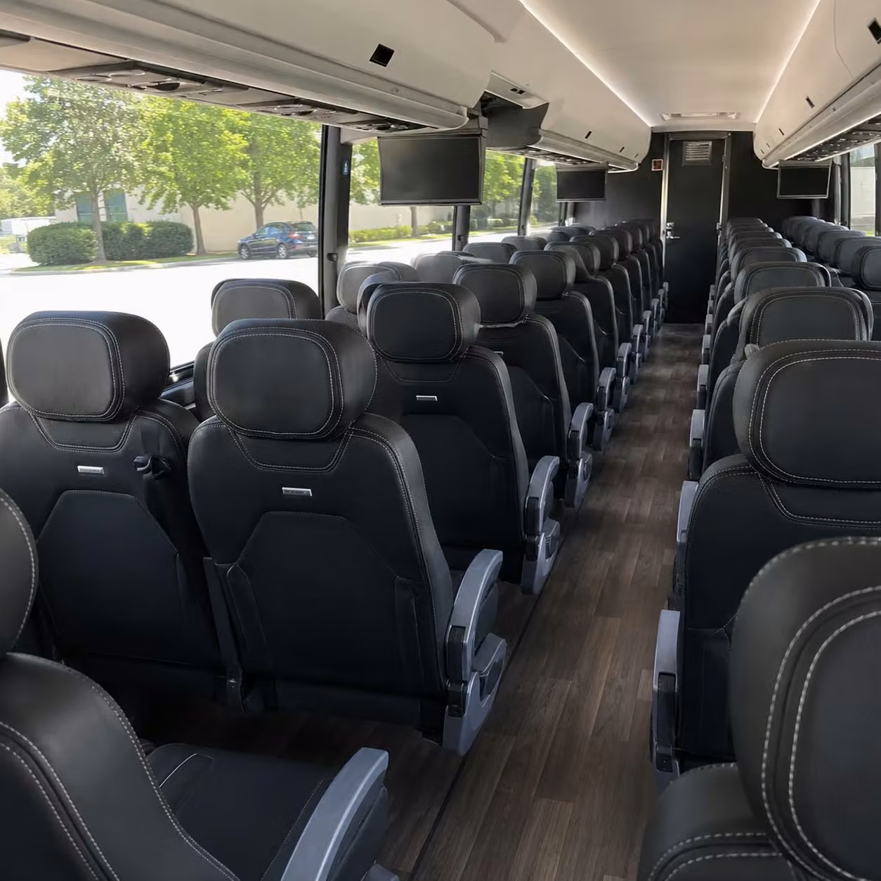 charter buses for redmond school trips to seattle museums and cultural sites