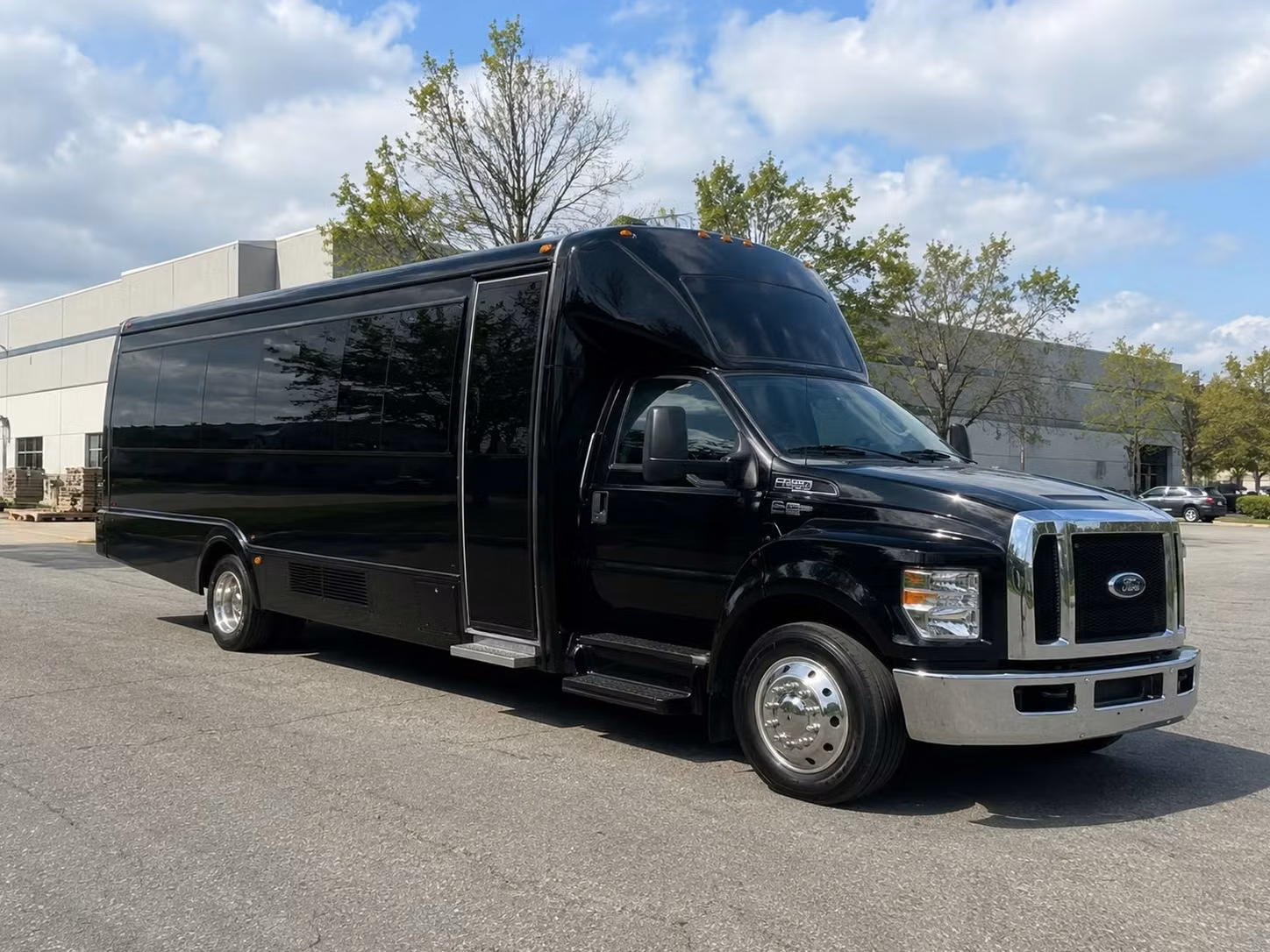 party buses for prom night in redmond make the ride half the fun